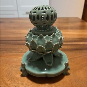 Korean Heritage Celadon Carving Incense Jar Korea Treasure blue ceramic rabbit